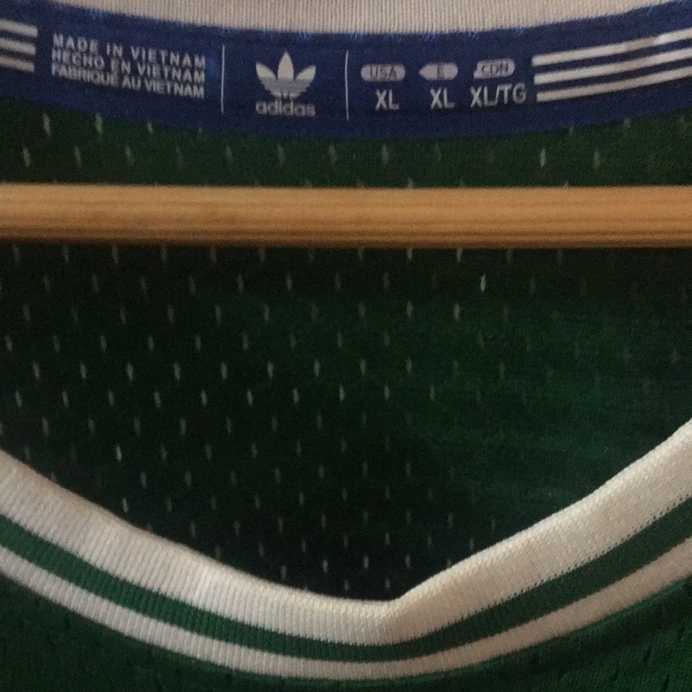 Larry Bird Boston Celtic 33 basketball jersey, pre-owned great condition